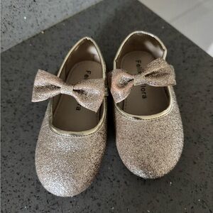 Felix & Flora Gold Glitter Flats with Bow- Size 7